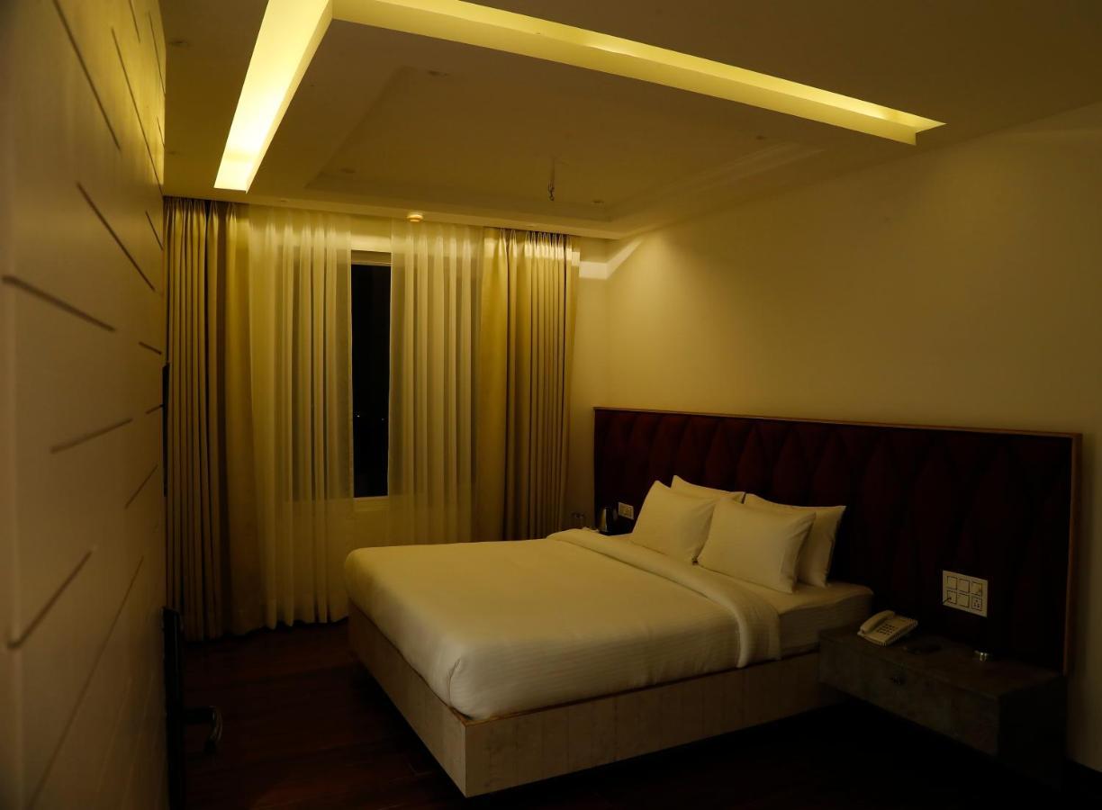 Dayal Hotel Una (Himachal Pradesh) Extérieur photo